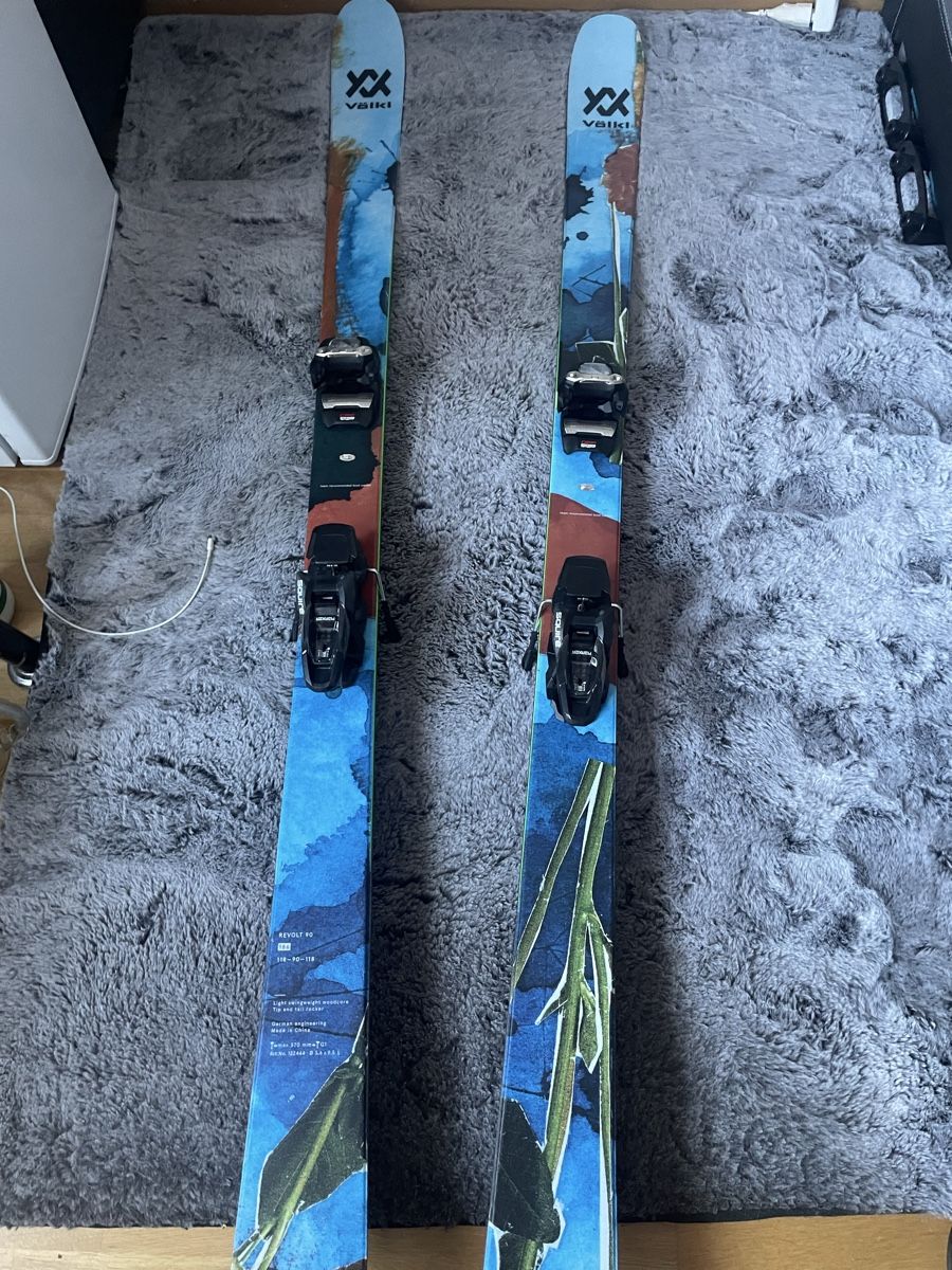 Völkl Sci: Ski Freestyle Völkl 186cm ohne Bindung ! – Nuovo (secondo la descrizione) da Glis venduto da Danilo-88 1