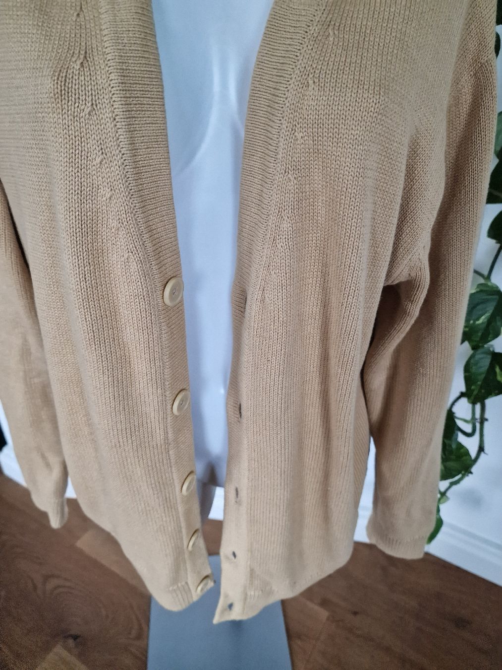 Pullover & Sweatshirts: Pull&Bear Strickjacke, Gr. M, beige - Top Zustand! – Gebraucht aus Wald ZH von Cjp 5