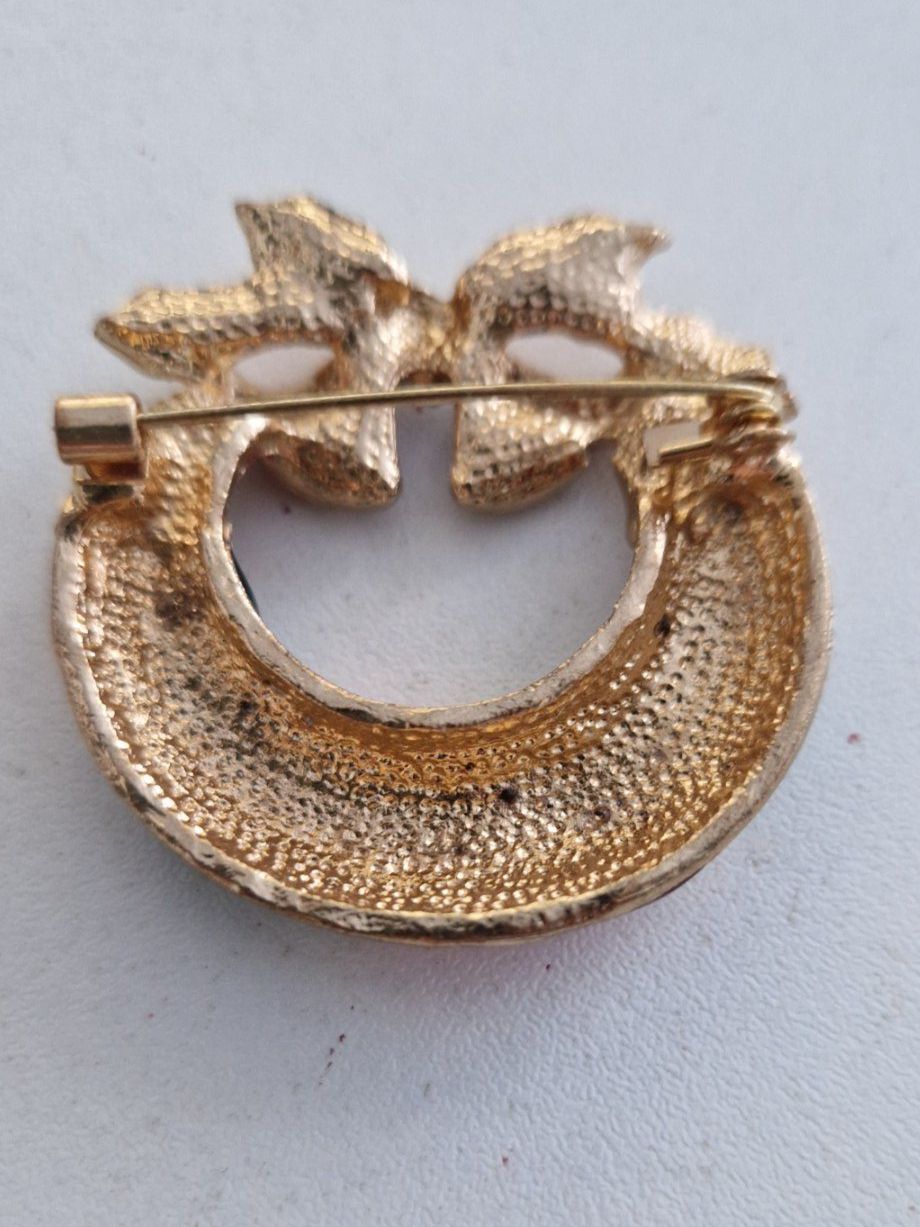 Broches & Aiguilles: Schöne Weihnachtsbrosche, goldfarben – D'occasion à Oberwil BL par Katze55 1