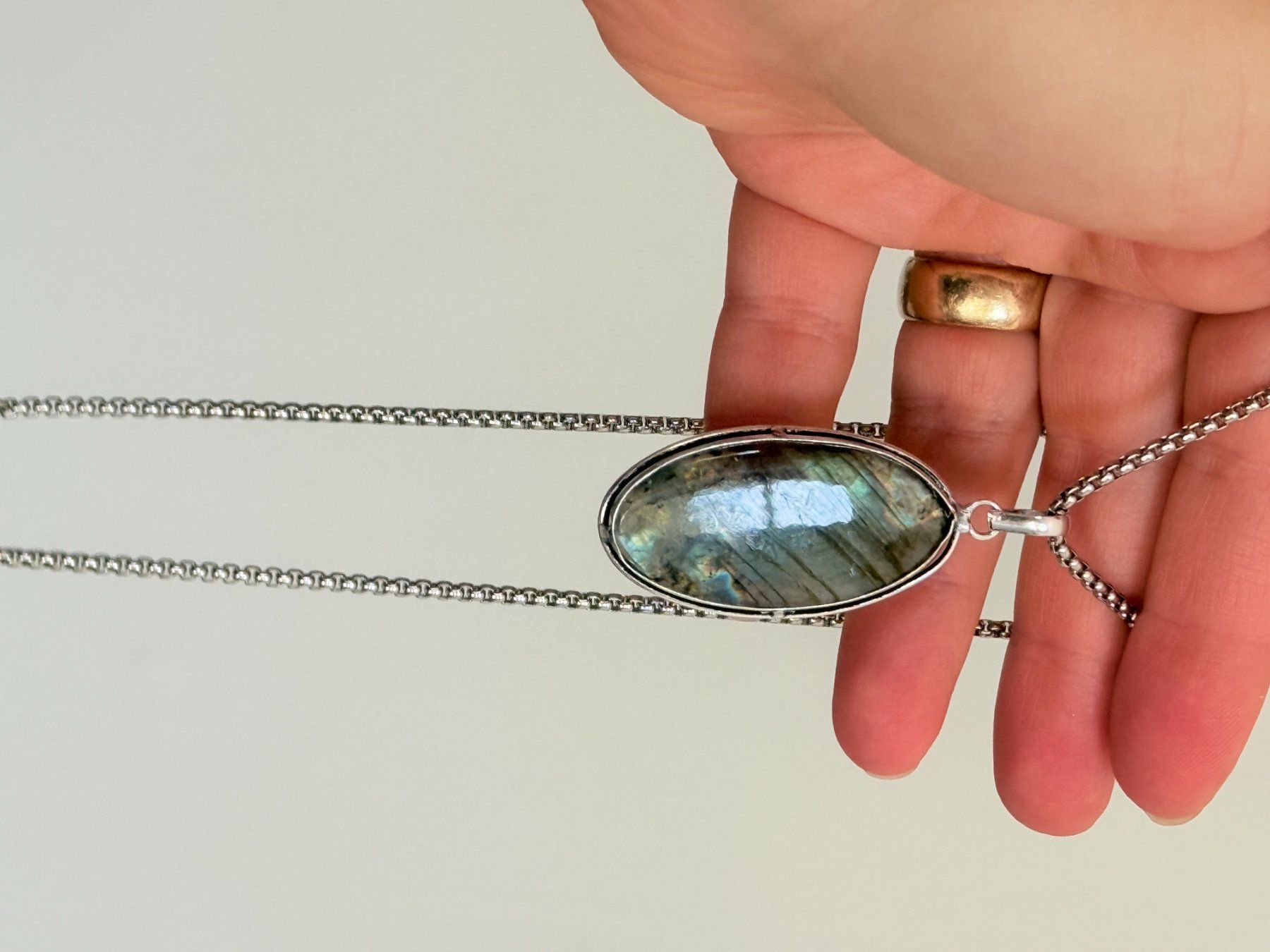 Catenine: Collier avec pendentif labradorite ovale – Nuovo e nell'imballaggio originale da Genève venduto da AWWA 6