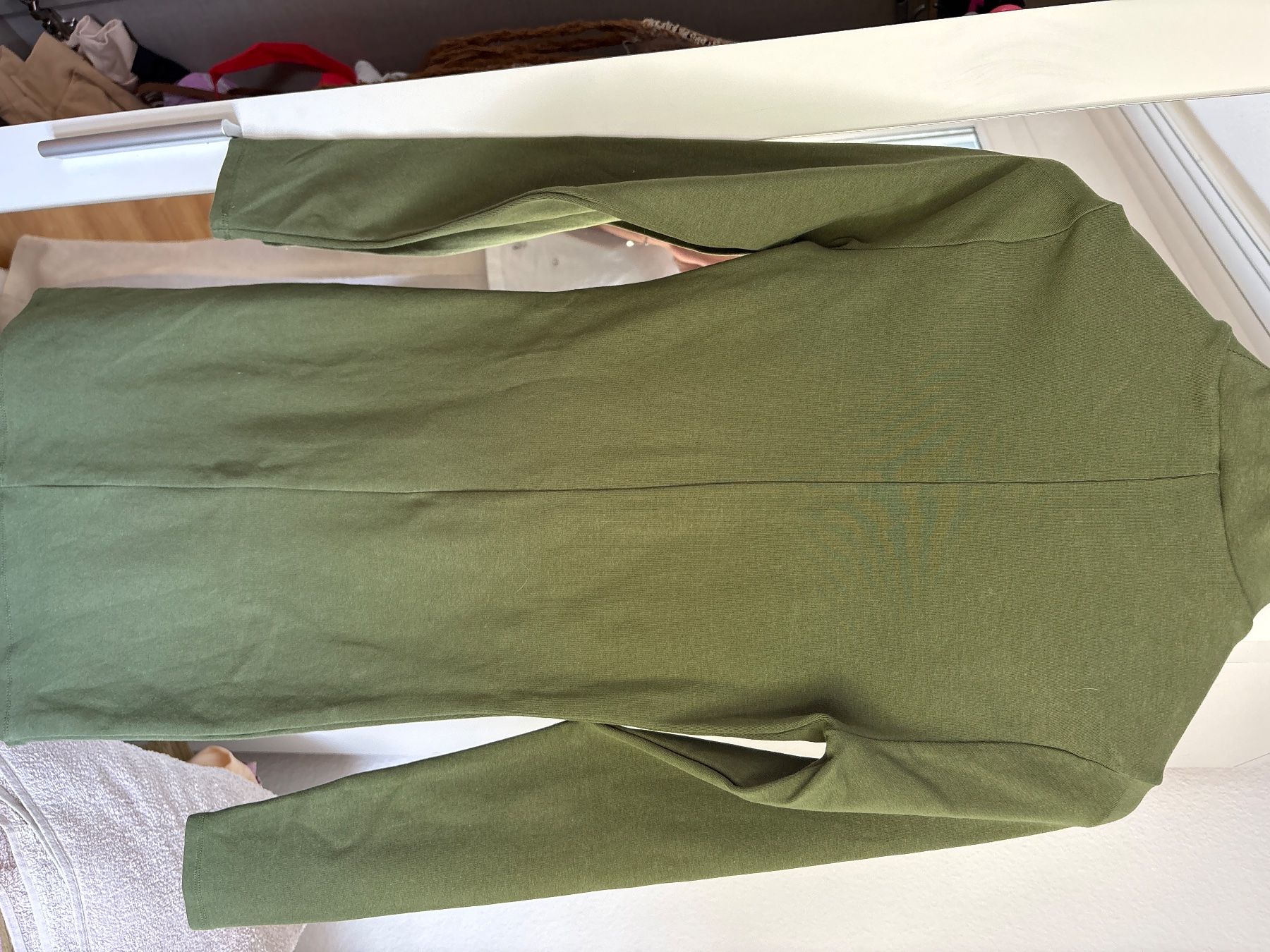 Stradivarius Vestiti: Robe stradivarius verte taille S – Usato da La Chaux-de-Fonds venduto da cal_2vmd 1