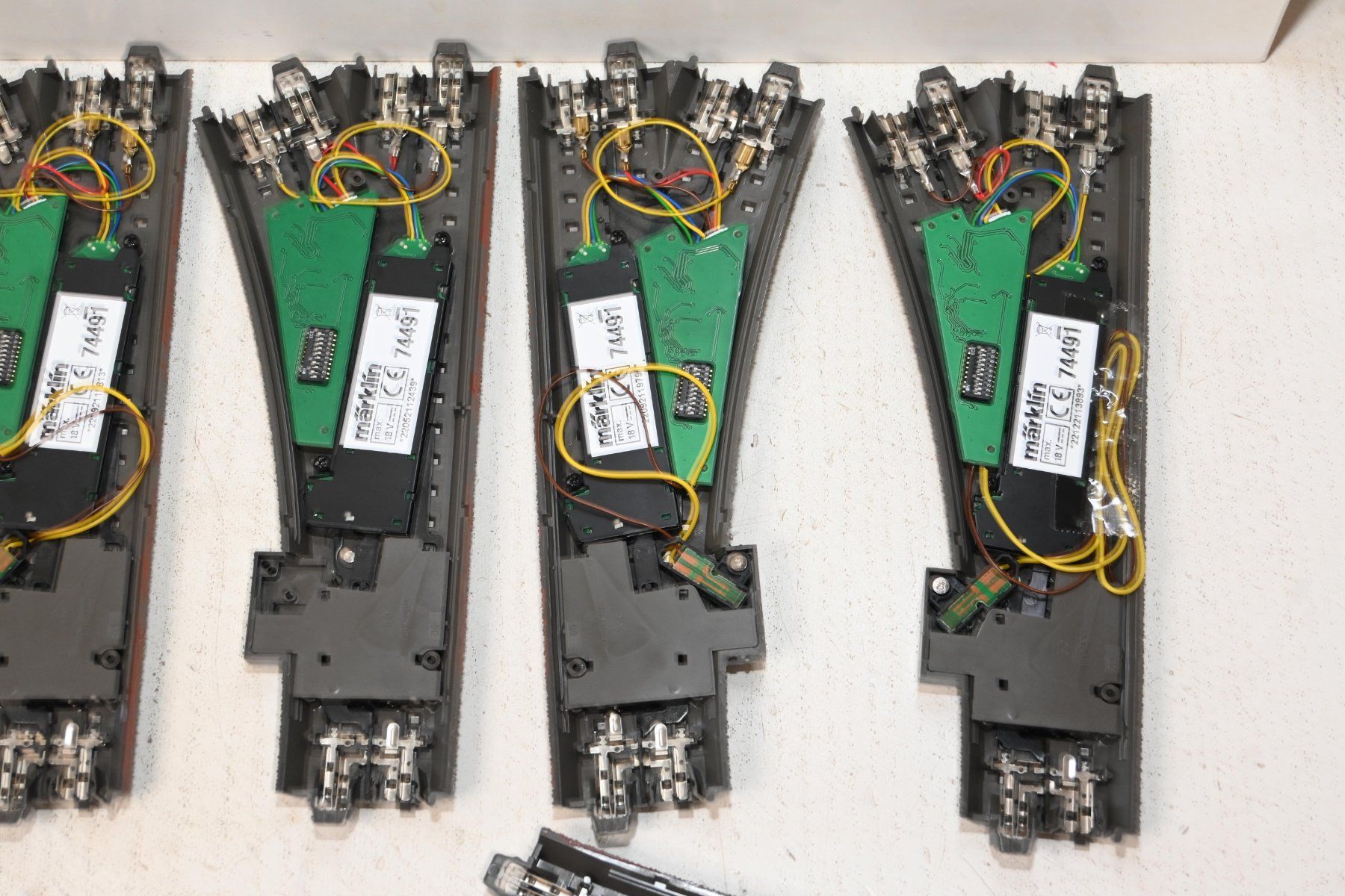 Märklin Modelleisenbahnen: Märklin C Weichen mit Antrieb + Decoder ohne OVP , 9 Stück – Gebraucht aus Laupen ZH von Zmoewe 4