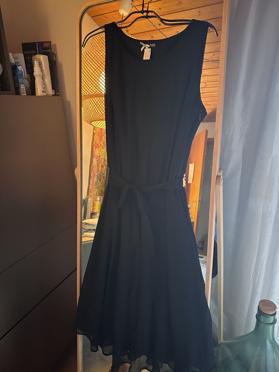Vestiti: Dunkelblaues Cocktailkleid, Grösse 42 – Usato da Matzingen venduto da Steffiiiiiiiiii