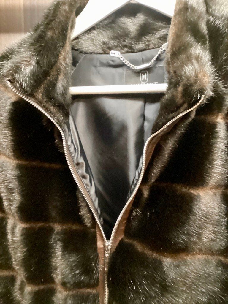 Madeleine Jacken: MADELEINE - FAUX FELLJACKE ! – Neu und originalverpackt aus Nänikon von rmw24 4