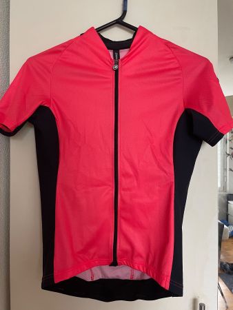 New Assos UMA GT Women’s jersey