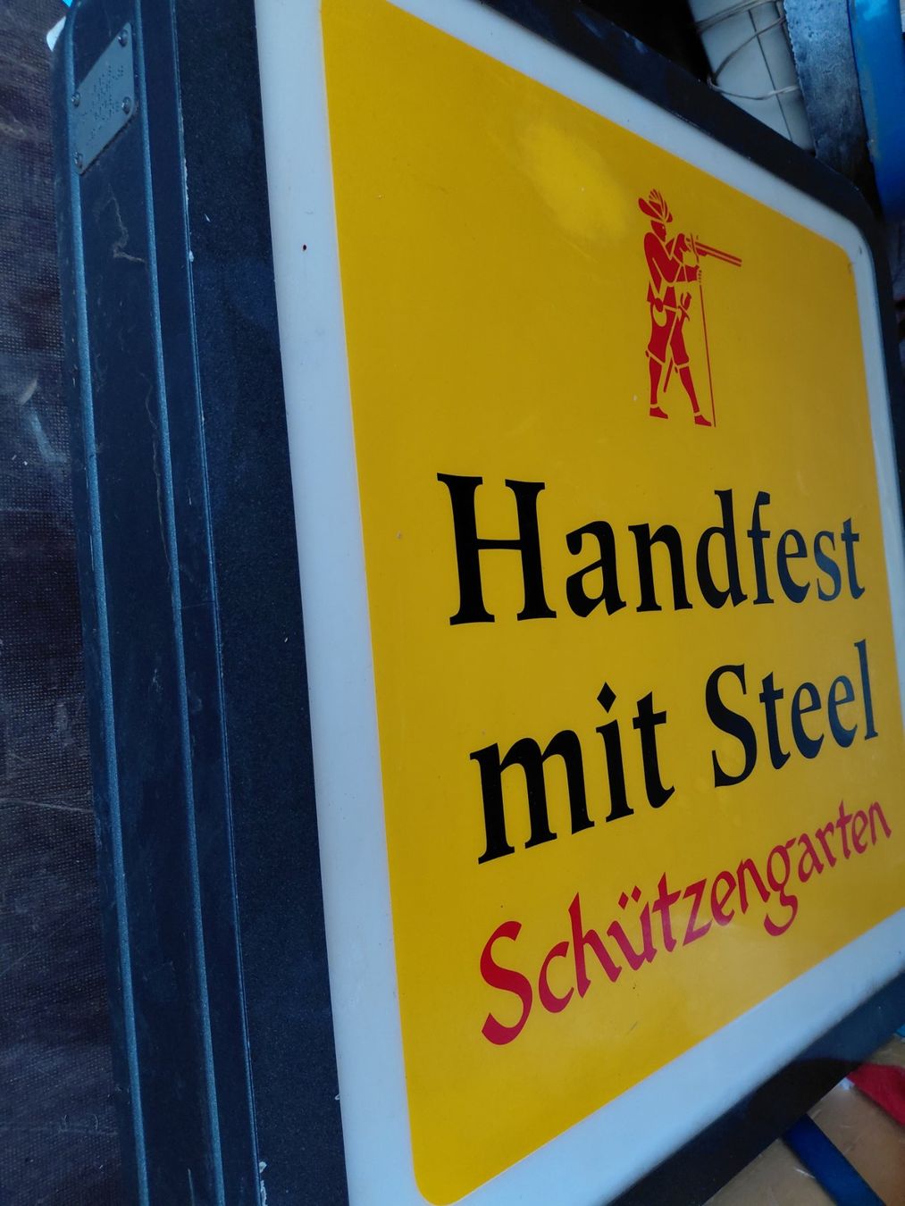 Insegne: Restauranttafel elektrisch – Usato da Gossau SG venduto da Zelte 2