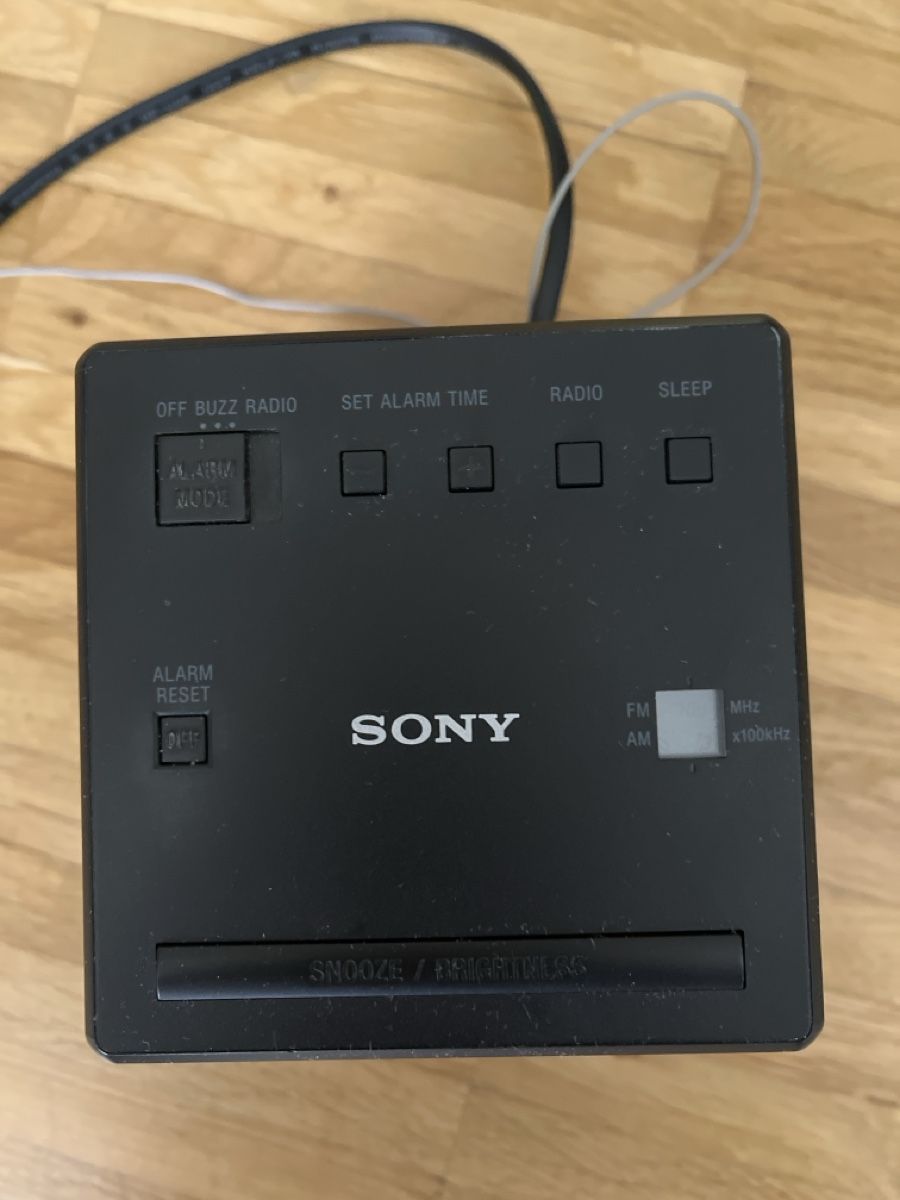 Sony Wecker: Sony Radiowecker mit Snooze Funktion – Gebraucht aus Dübendorf von Jery84 1