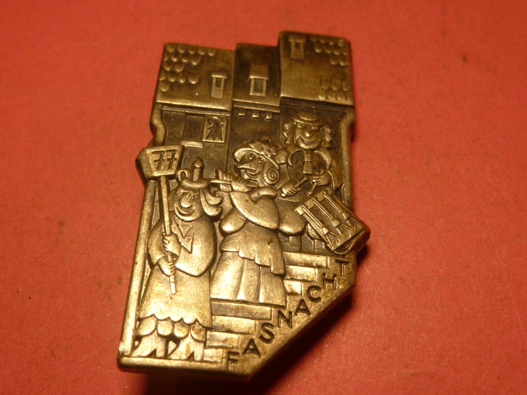 Placchette & Badge: BASEL 1977 SILBER – Usato da Ried (Muotathal) venduto da Mandarin02