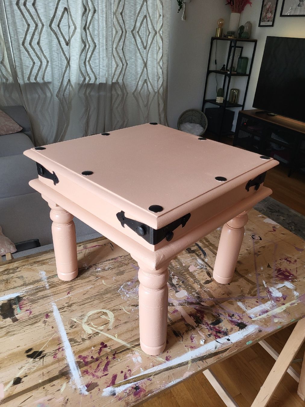 Tavoli: Mini table en bois massif rénovée – Usato da Geneve venduto da Mk.i