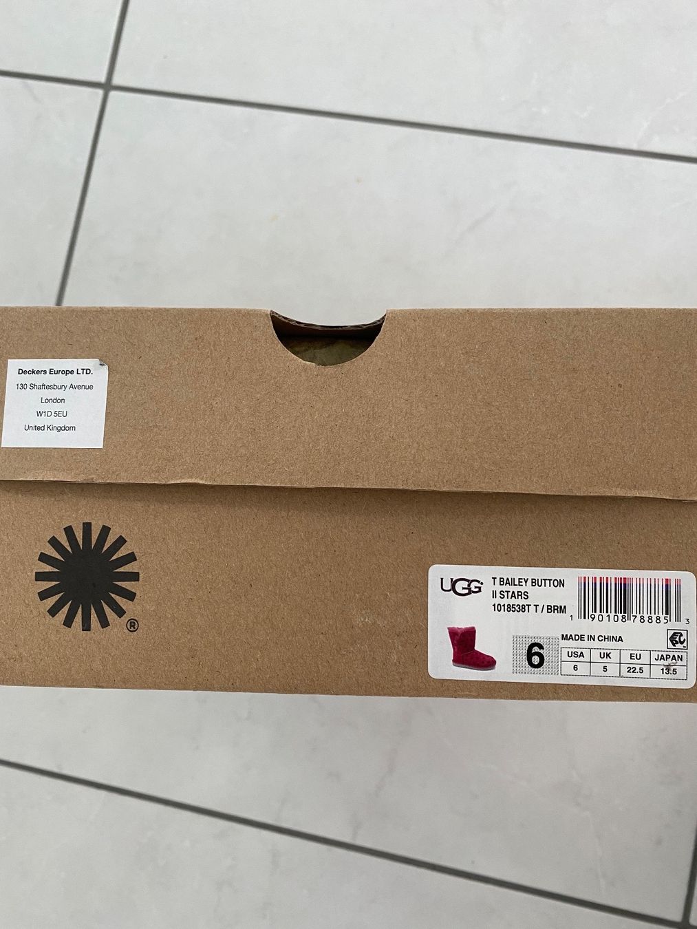 Ugg Schuhe für Mädchen: Original Ugg Boots Kinder Gr. 22.5 – Neu und originalverpackt aus Muttenz von Winzaren 2