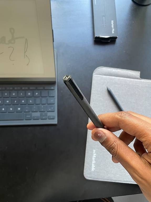 Tablet PC: reMarkable 2 Bundle Tablet + Type Folio Keyboard – Gebraucht aus Basel von yag2ru 2