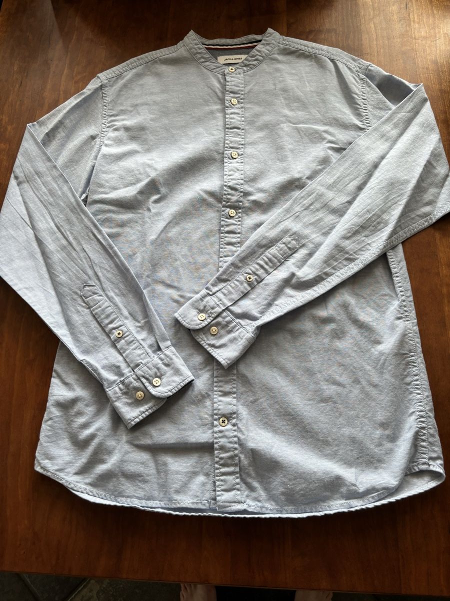 Hemden: Jack & Jones Hemd hellblau Gr. S NEU – Neu und originalverpackt aus Ernetschwil von Csunday