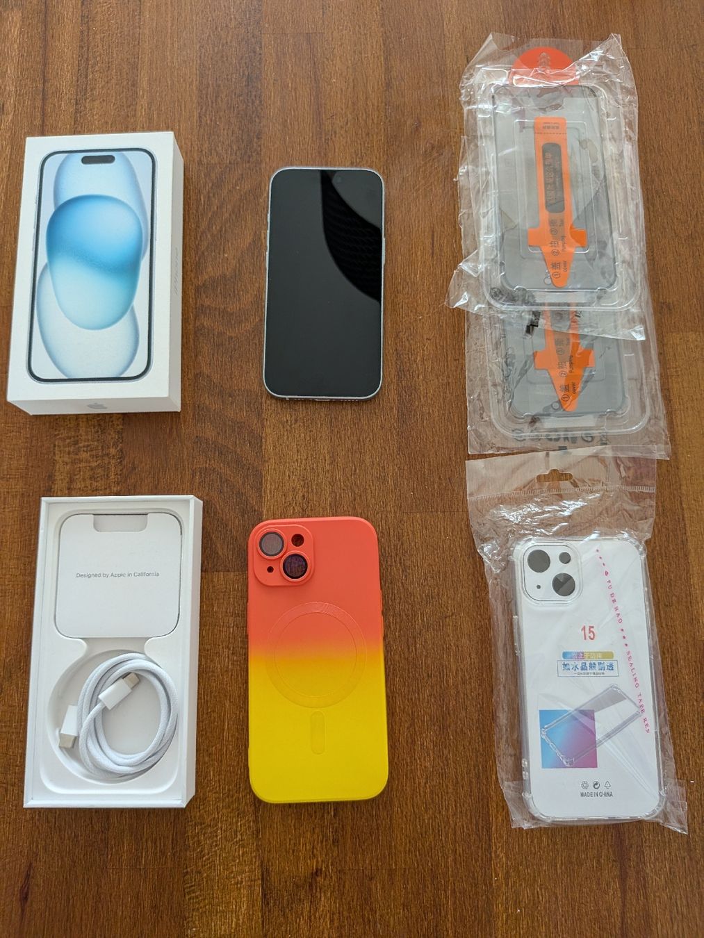 Apple Telefoni cellulari / Smartphones: iPhone 15 128GB mit Zubehör – Usato da Belp venduto da nuby86 2