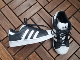 Adidas Superstar Sneakers (wie NEU)