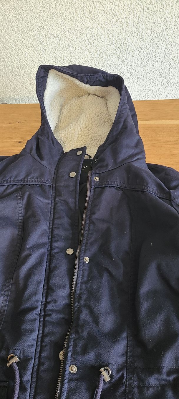 Only Jacken: Winterjacke Damen blau – Gebraucht aus Orvin von Puenktchen01 1