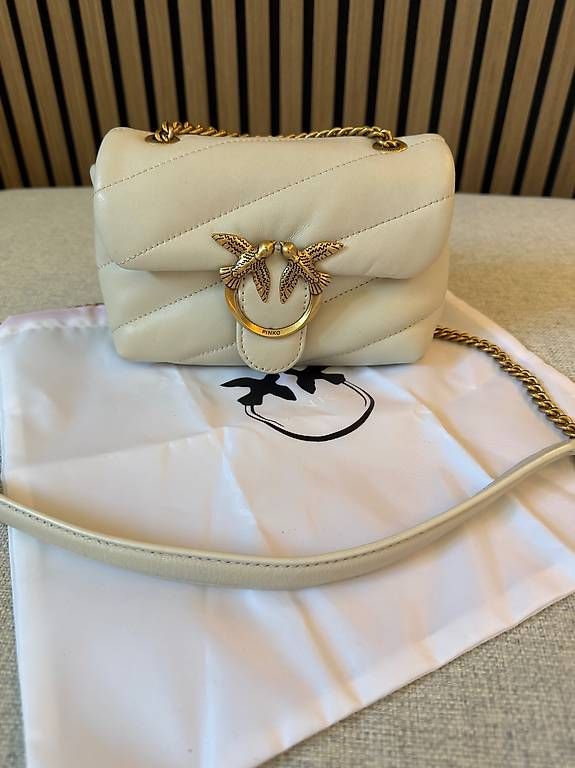 Pinko Borse da donna: Pinko Love Puff Baby white – Usato da Brugg AG venduto da Burissa 4