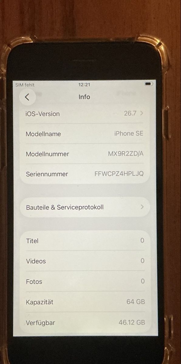 Apple Handys / Smartphones: Apple iPhone SE 64 GB, 2nd Generation, mit Schutzhülle – Neu (gemäss Beschreibung) aus Schlieren von robe46