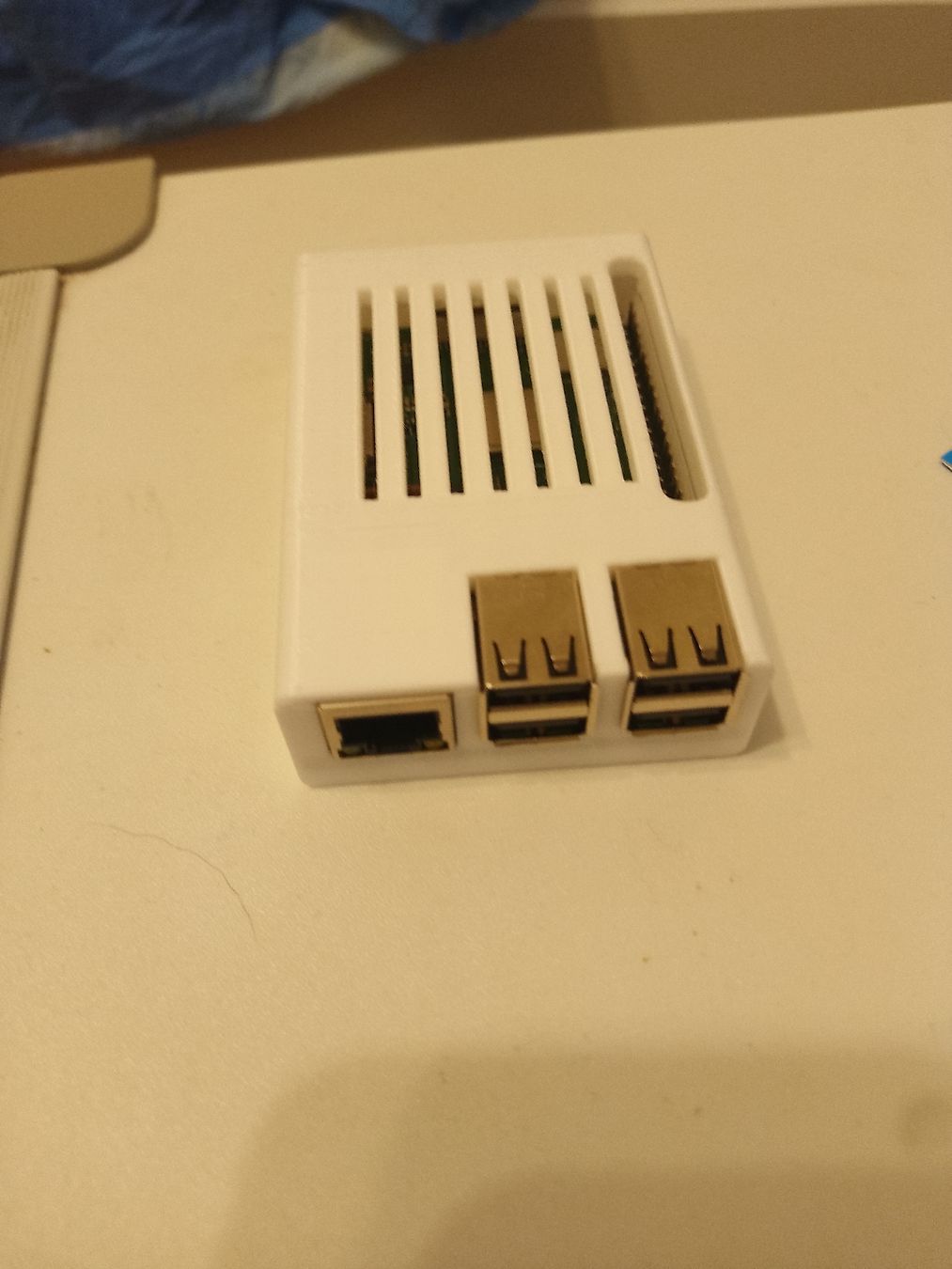 Raspberry Pi PCs: Raspberry Pi 3 Model B+, 32GB microSD, 3D-gedrucktes Gehäuse – Neuf (Voir description) à Rheinfelden par tho_fk2k 7