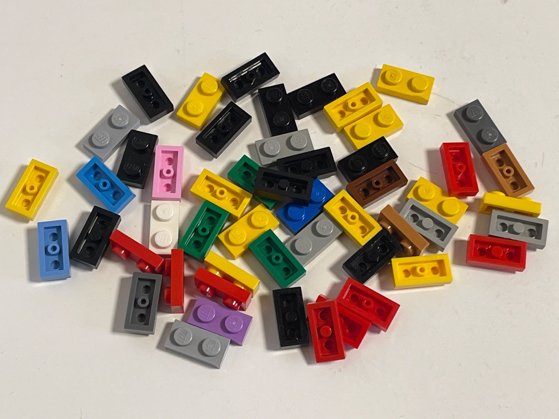 Lego Giocattoli: LEGO- 50 Plättchen 2x1 Noppen – Usato da Gelterkinden venduto da cobra0110