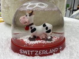 Balle neige vache Suisse souvenir décoratif objet de collect