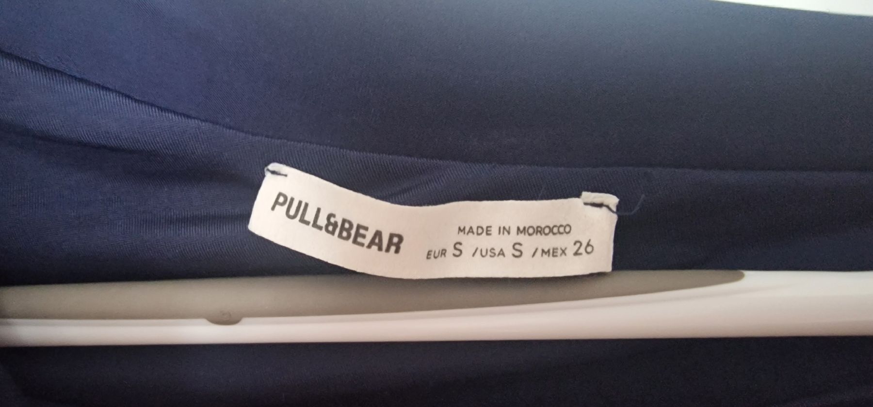 Top: Pull&Bear Top, Gr. S, asymmetrisch, neuwertig! – Usato da Werdenberg venduto da Siril1 2