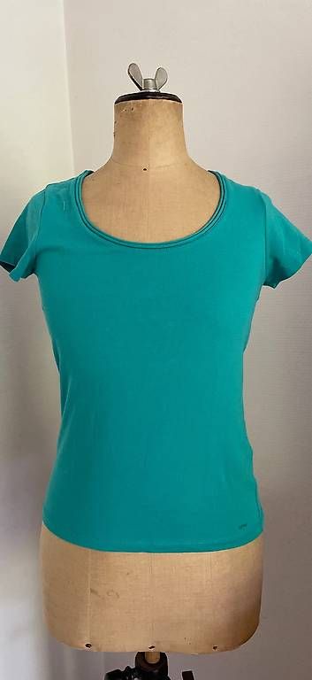 T-Shirts: T-Shirt Esprit S  – Gebraucht aus Luzern von labouche78 1