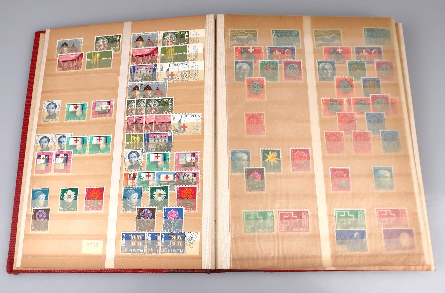 Tous les timbres: Grosse Briefmarkensammlung – D'occasion à Volketswil par brockipfannenstil 4