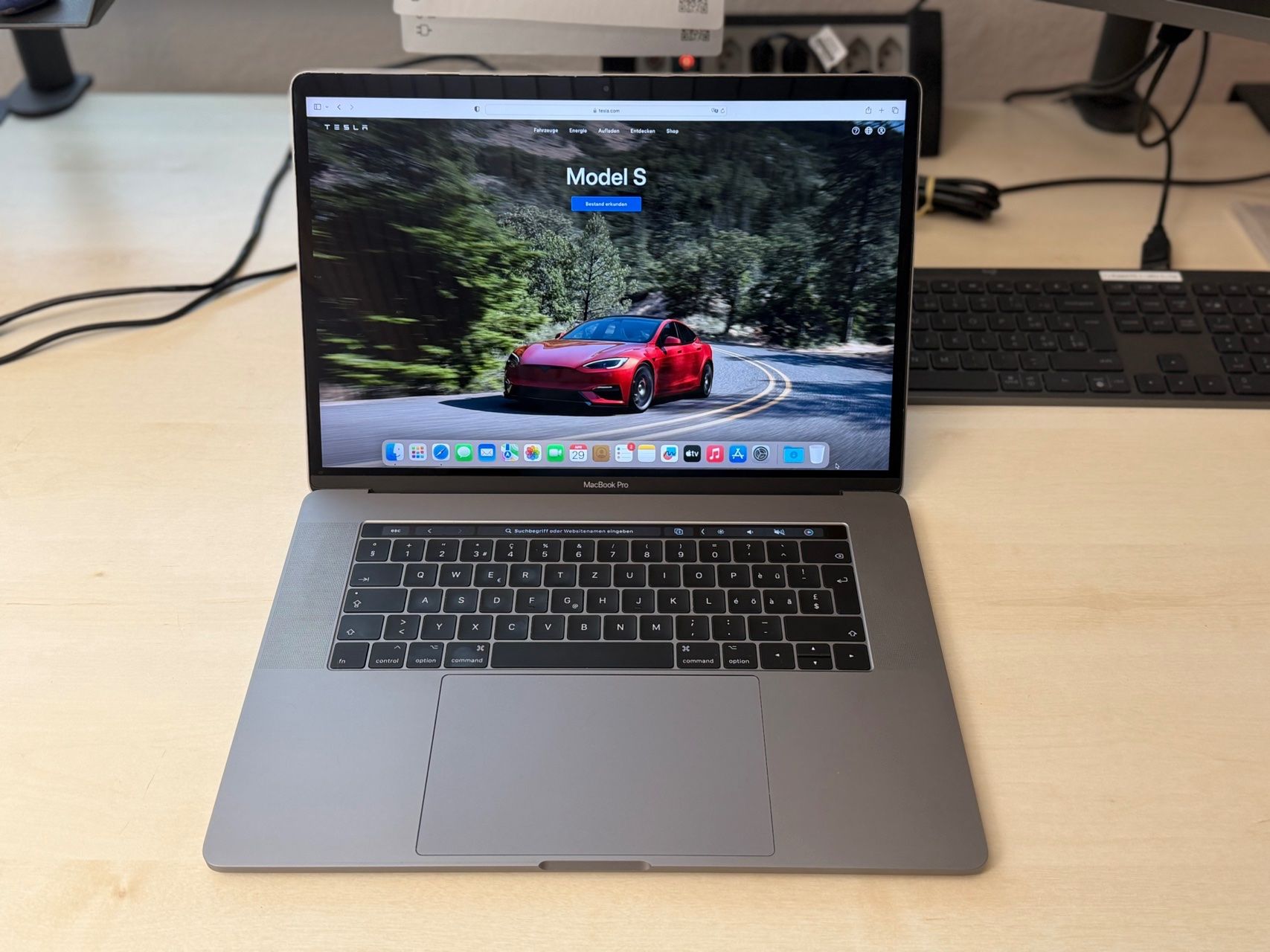 Apple Notebook: Apple MacBook Pro 15" 2017 – Usato da Bassersdorf venduto da Dako