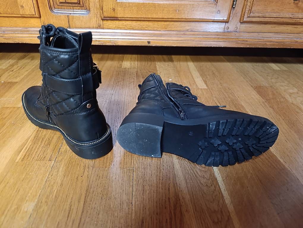 Damenschuhe: Bottes noires CATWALK – Gebraucht aus yvonand von JeremyC25 2