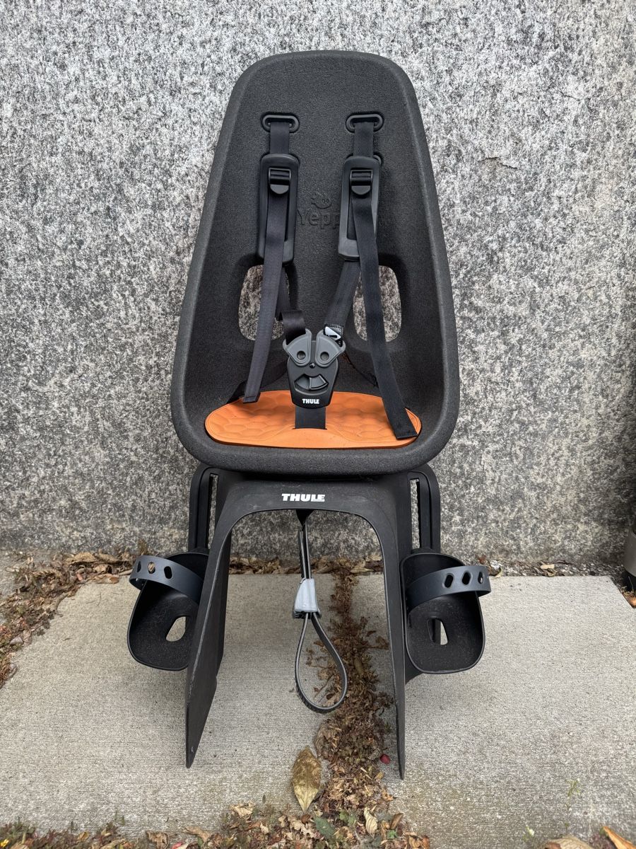 Thule Rimorchi: Thule Yepp Maxi Kindersitz – Usato da Regensdorf venduto da Supermonkey89