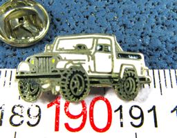 JEEP PICK-UP PIN WEISS ENAMEL 29mm