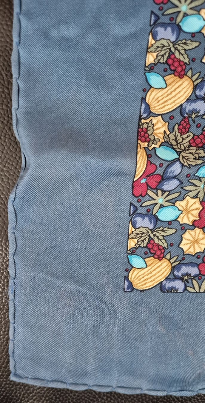 Hermès Foulards, Tücher & Schals: Gavroche Hermès  – Gebraucht aus st Gingolph von Fast-fashion 7