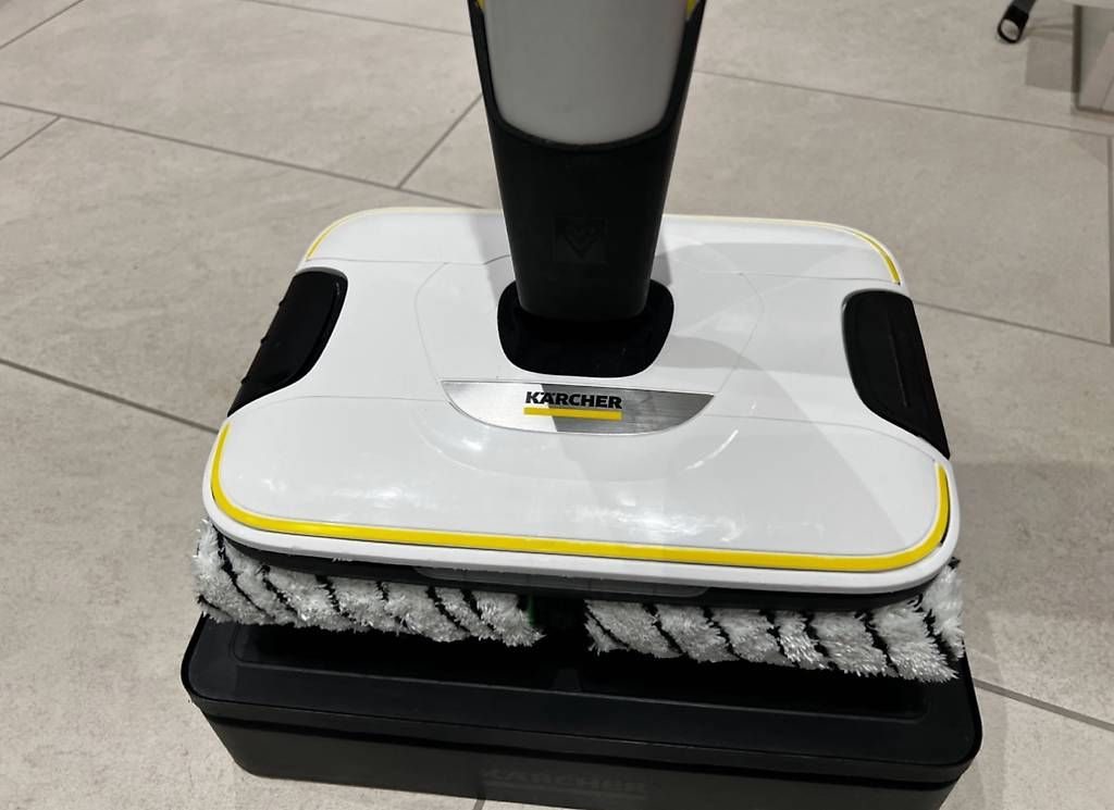 Tutte le macchine: Kärcher FC7 Cordless – Usato da Bülach venduto da Peron83 1