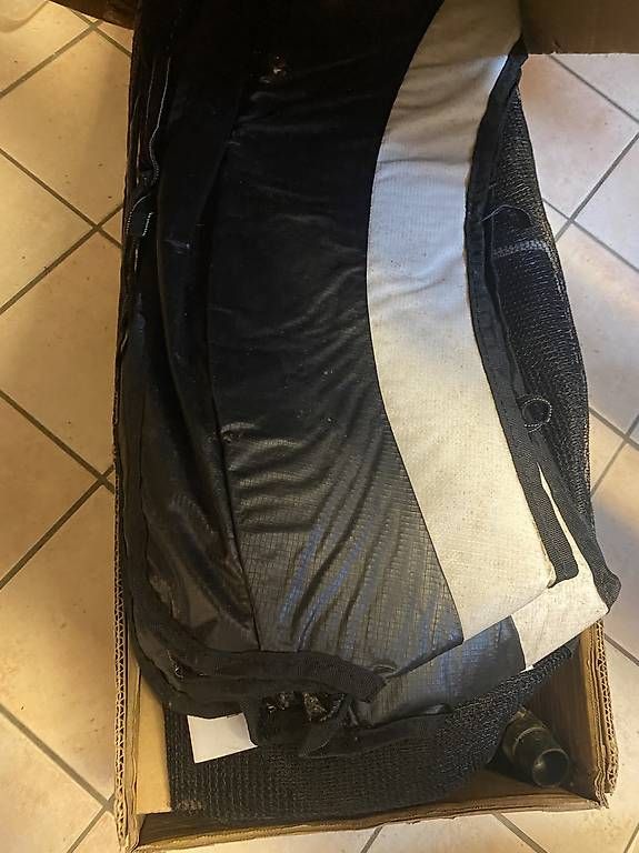 Salta Trampolini: Trampoline 140cm pour enfants 3-6 ans – Usato da Palézieux-Village venduto da eschmitt410 4