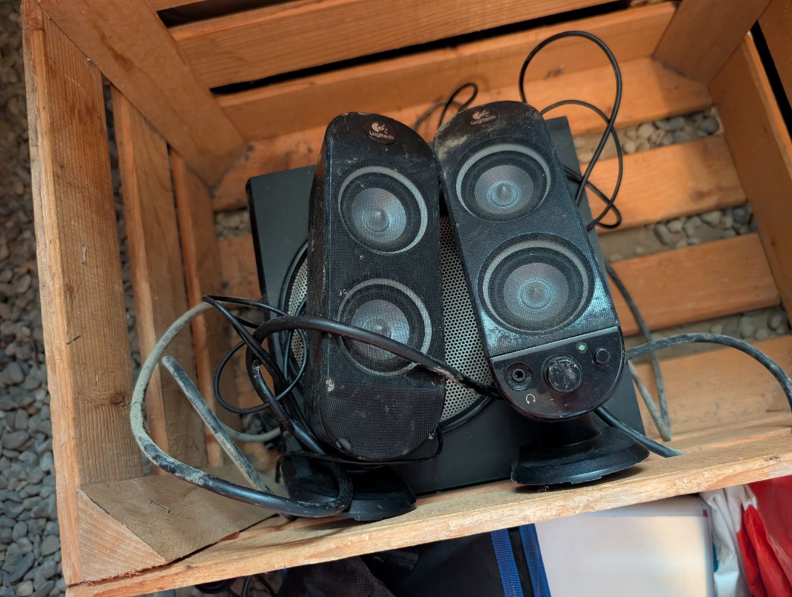 Logitech Haut-parleurs: Lautsprecher Logitech 2.1 – D'occasion à Roggwil BE par MA-4900
