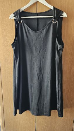 Kleid, schwarz, Gr. 1-2XL