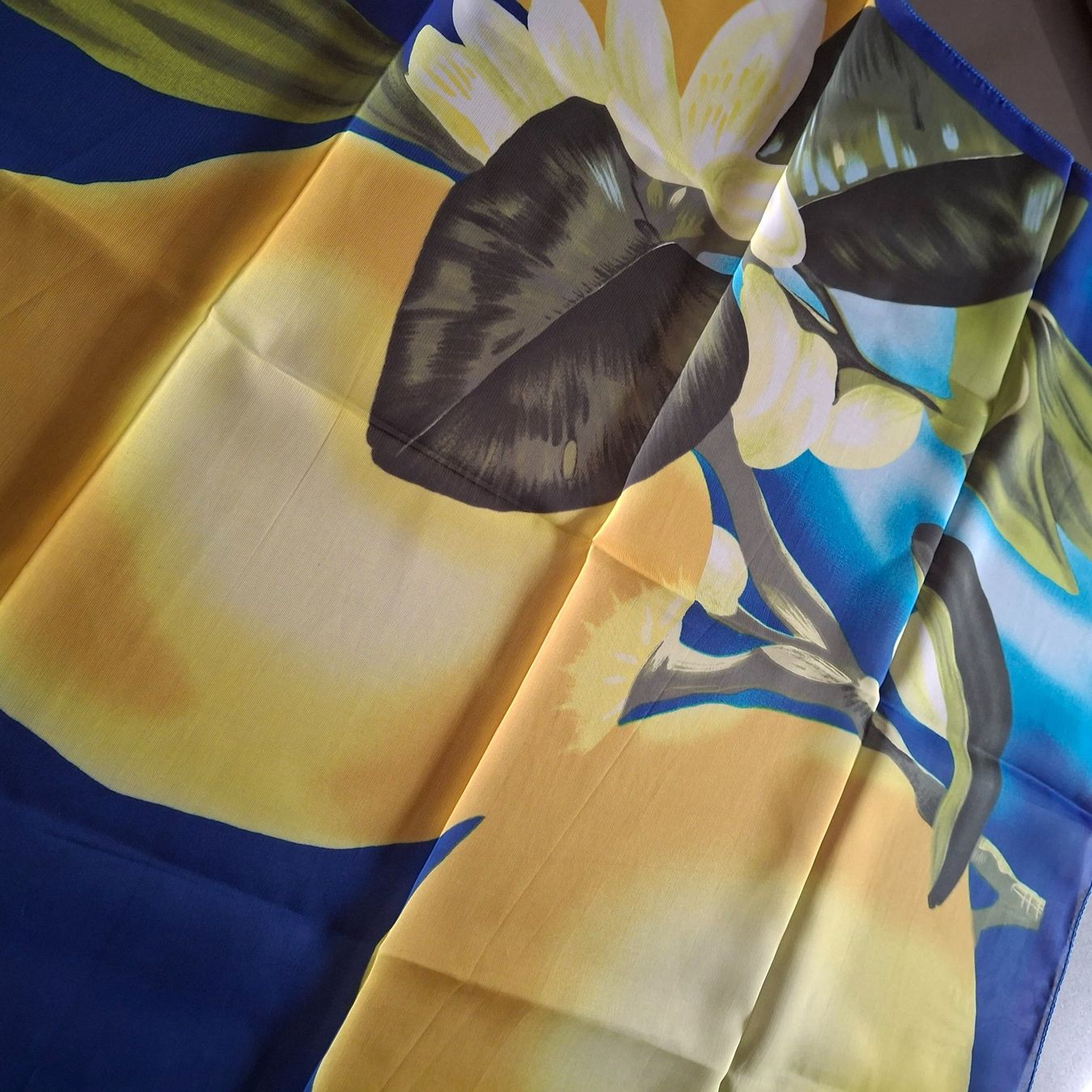 Foulard & Sciarpe: Foulard – Usato da Rütihof venduto da Teresa18 2