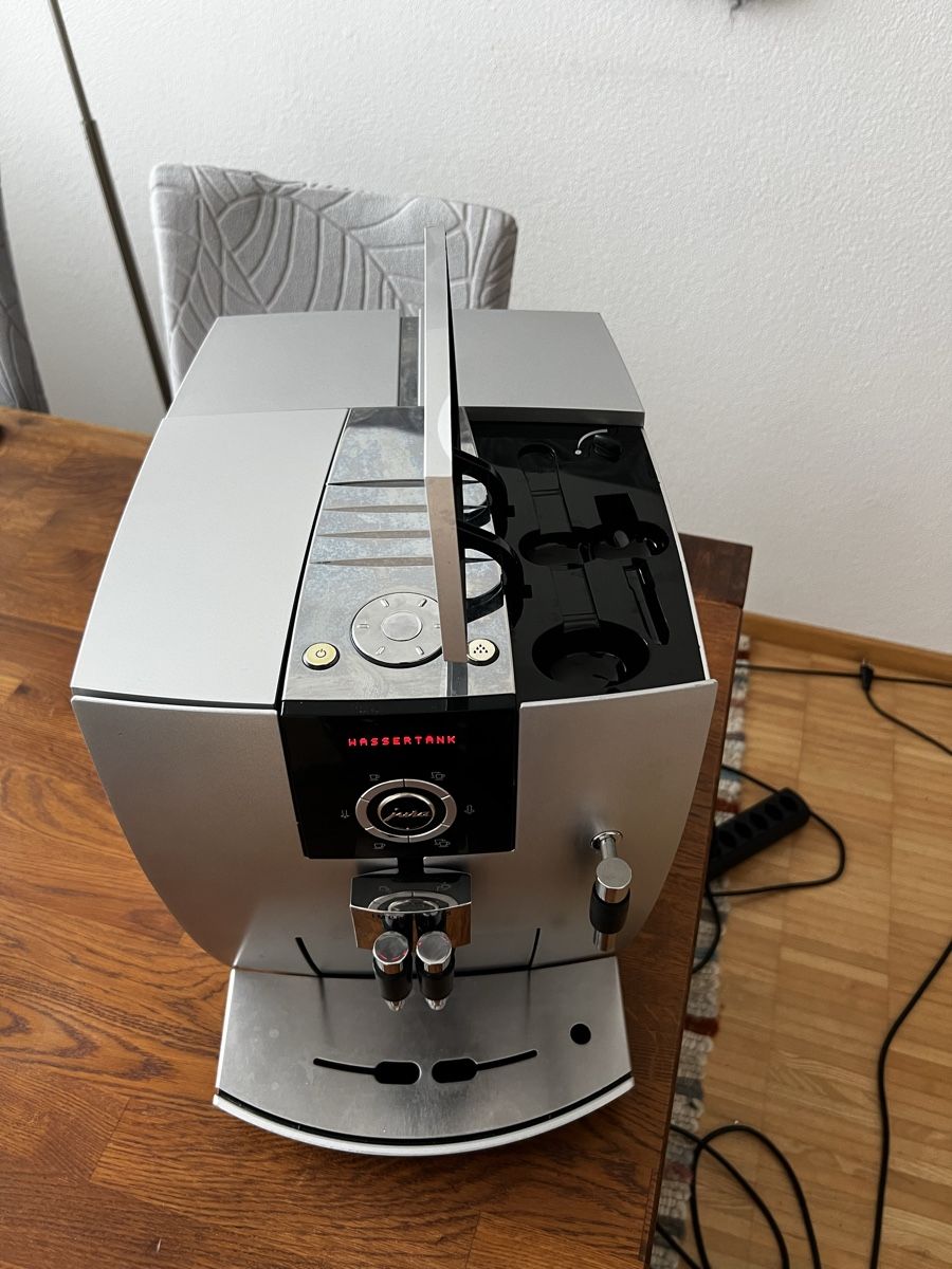 Jura Macchine per caffè & Macchine per espresso: Jura Impressa J5 – Usato da Buchs SG venduto da Mandryka 1