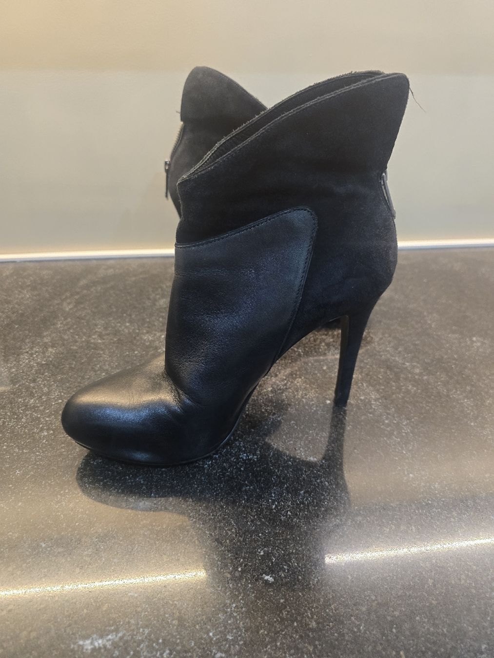 Guess Scarpe da donna: Guess Stiefeletten - Grösse 38 – Usato da Hägglingen venduto da Raff_Ella 4