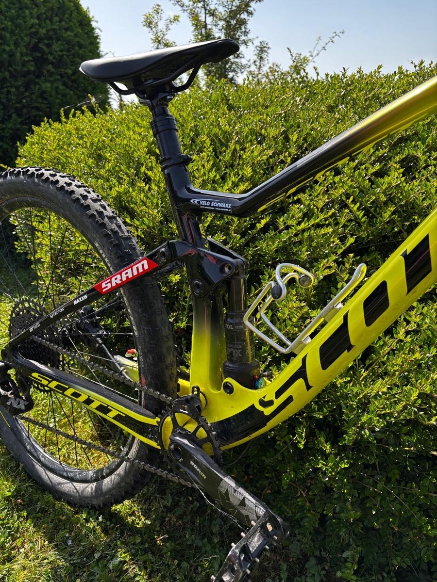 Scott Vélos: Scott Spark 940 Fully Small Frame Carbon – D'occasion à Dietlikon par Bikezz07 2