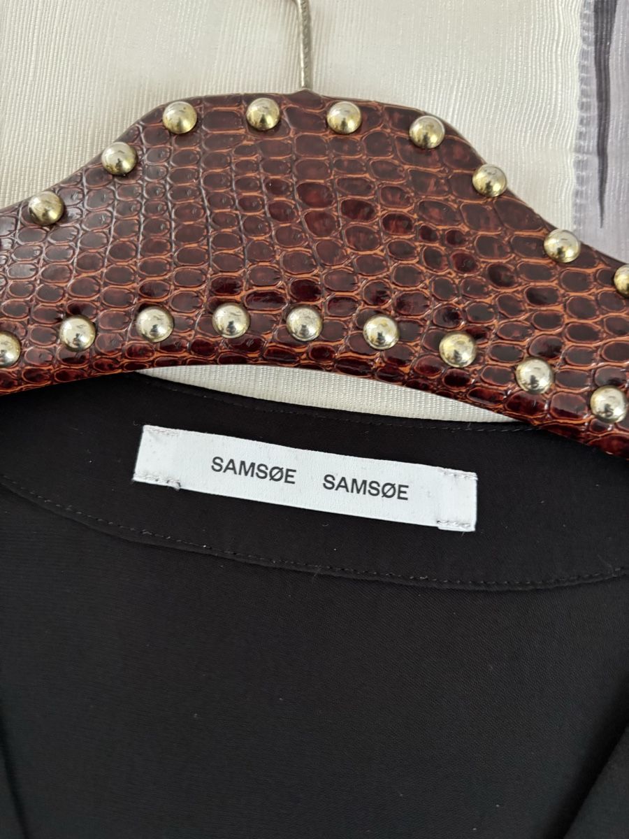 Camicette, T-shirt & Top: Camicia nera  – Nuovo (secondo la descrizione) da Schwyz venduto da Francesca54 3