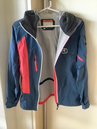 Ortovox - Outdoor - Wärme - Bergsport - Jacke  /  Gr. S