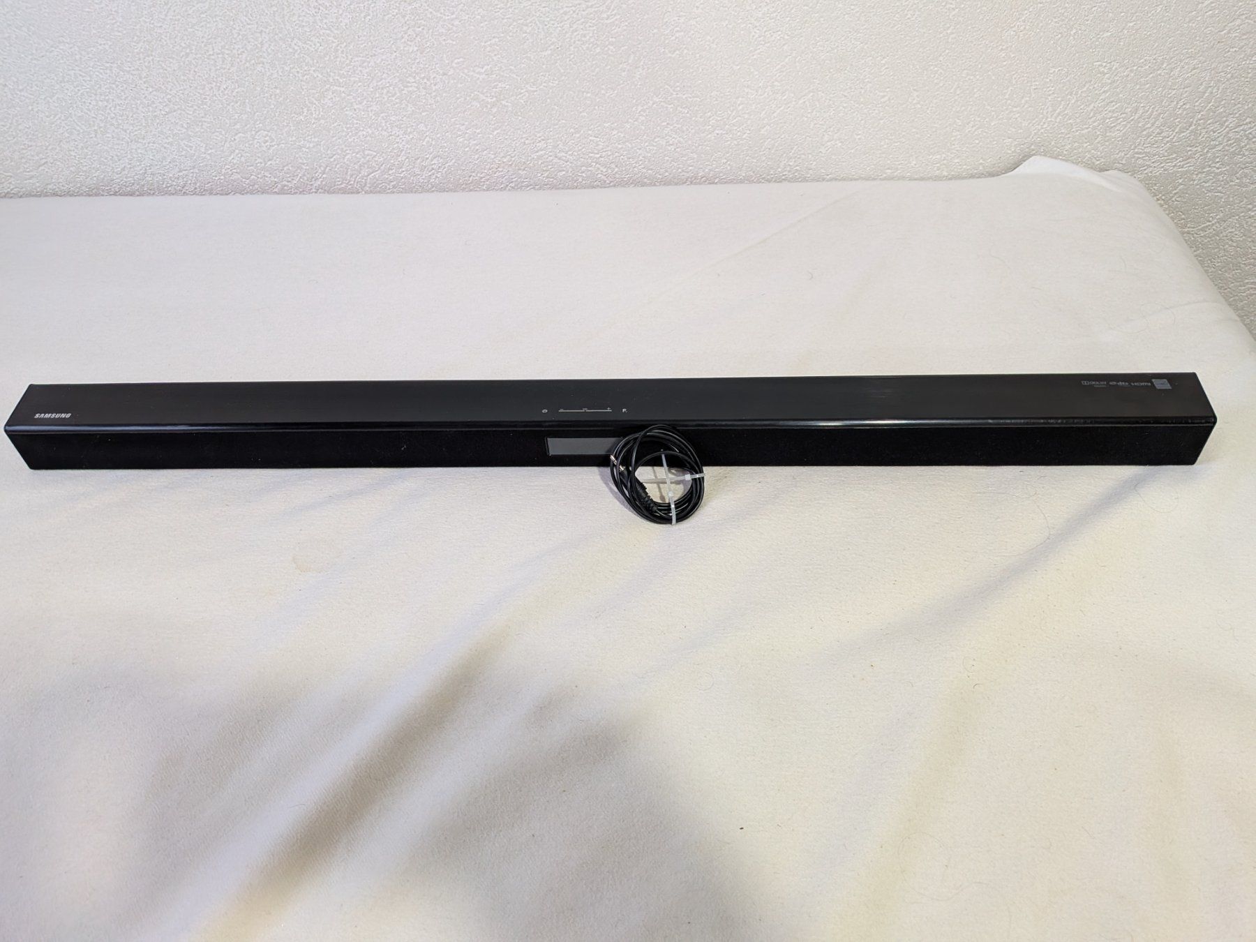 Samsung Heimkino: Barre-son SAMSUNG HW-H450 pour téléviseur – Gebraucht aus LAUSANNE von Fabir