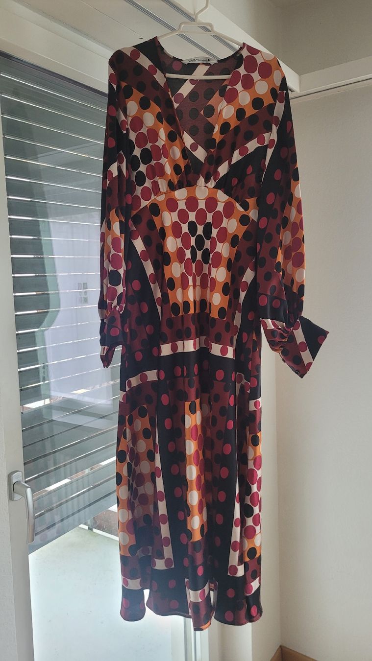 Zara Kleider: Schönes Festkleid Gr.M von ZARA – Neu (gemäss Beschreibung) aus Schöfflisdorf von cri_8gn5 4