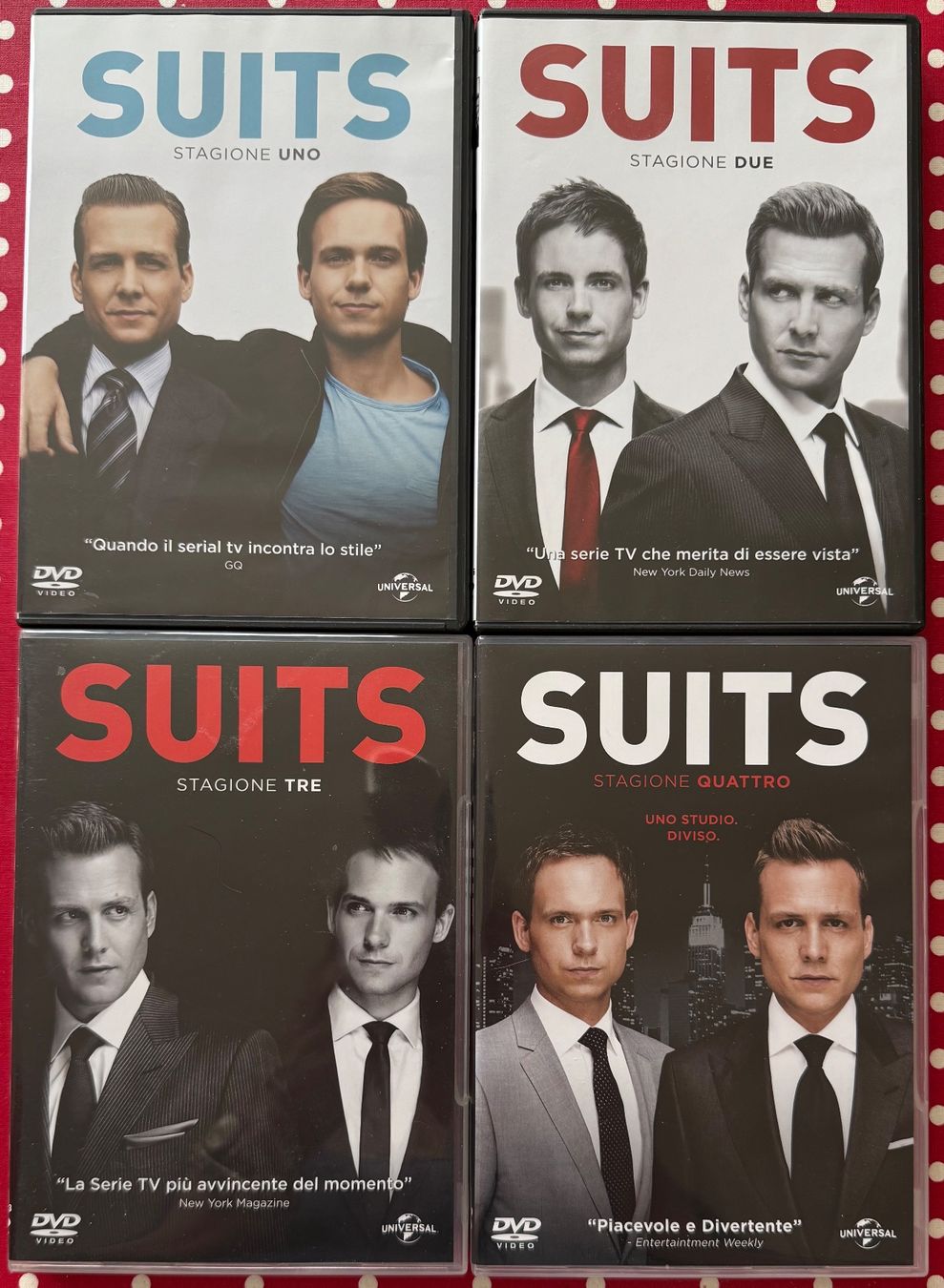 Tutti i DVDs: SUITS stagioni complete dalla 1 alla 4 – Usato da Breganzona venduto da mas_tv72
