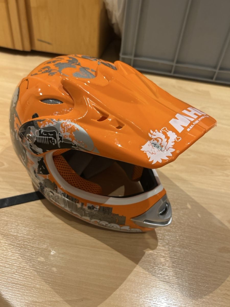 Caschi & visiere: MHR Helm Orange Grösse 57-58  gebraucht – Usato da Elsau venduto da Brusayabese 1