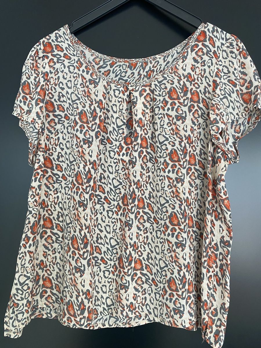 Camicette: Bluse beige-grau-rot Gr. 42 Viskose – Usato da Meggen venduto da 6003Luzern