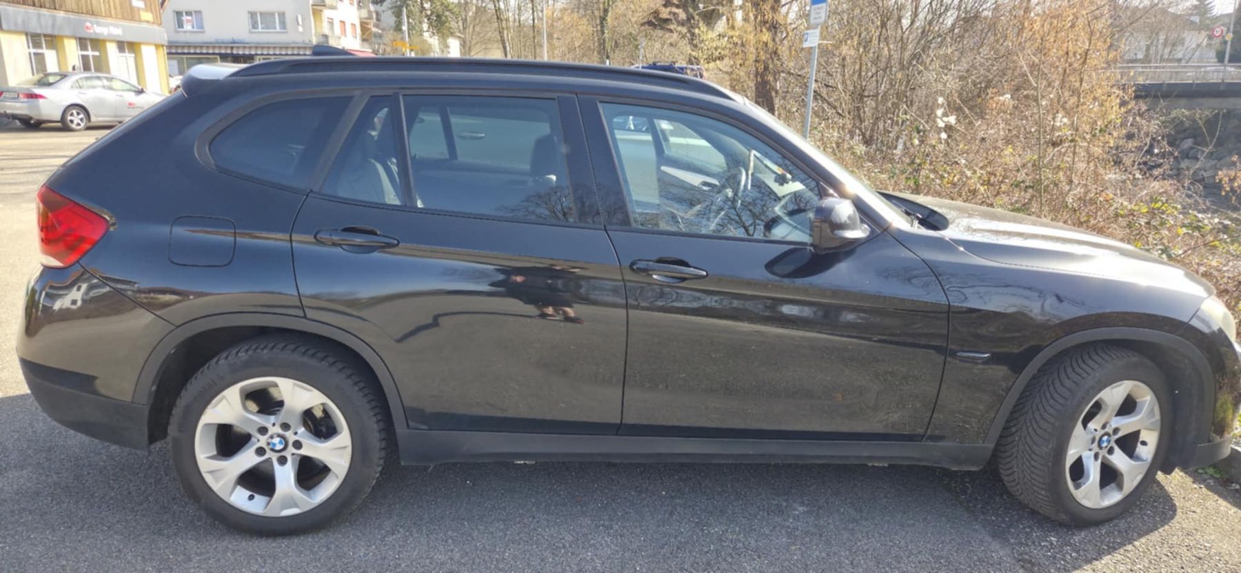 BMW Automobili: BMW X1 E84 28i xDrive – Usato da Alchenflüh venduto da cza_8yrw 8