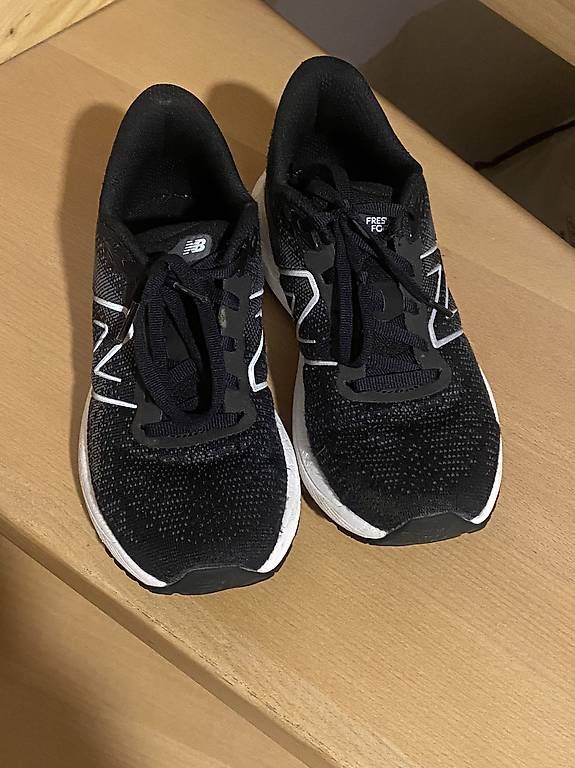 Scarpe per ragazzi: New Balance Turnschuhe Gr 35 – Usato da Allschwil venduto da CaSu-