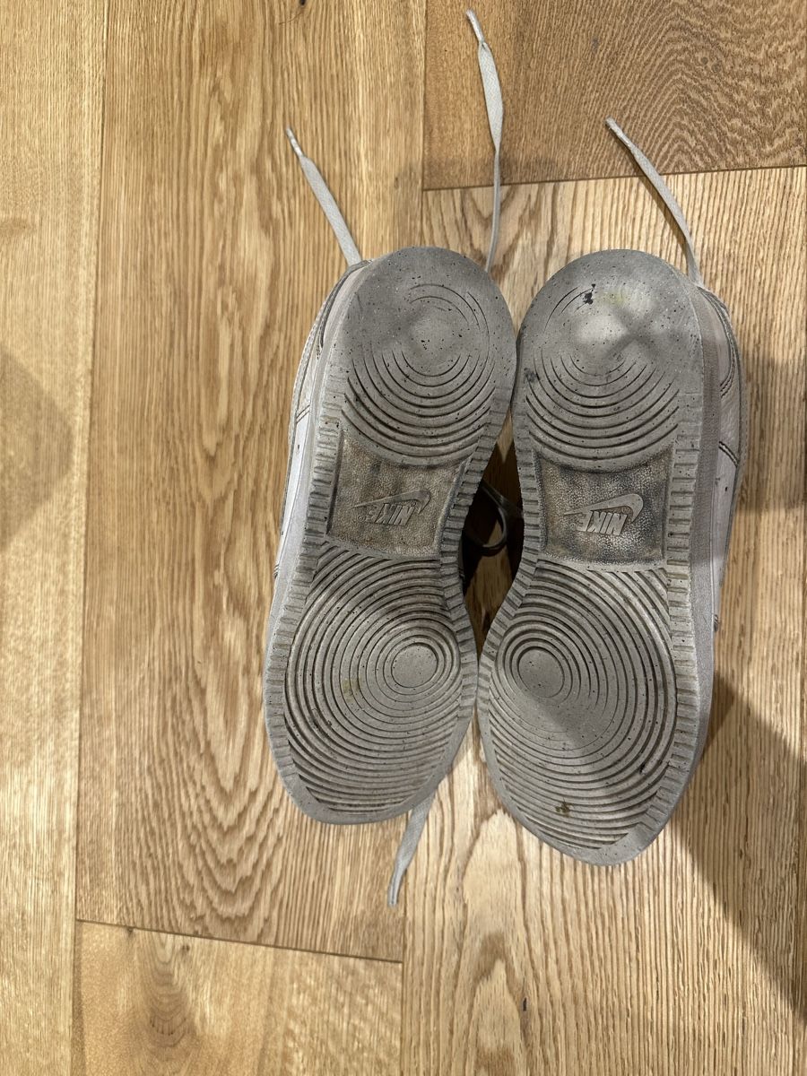 Nike Scarpe da uomo: Nike Turnschuhe weiss Grösse 40 gebraucht – Usato da Bern venduto da Klaas06 1